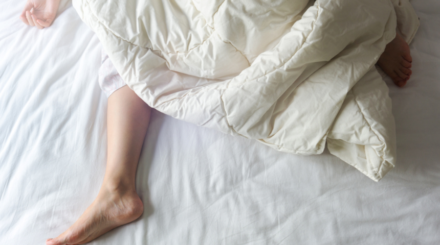 Bütün gece mışıl mışıl uyuyacaksınız! Hızlıca uykuya dalmanın 4 yolu