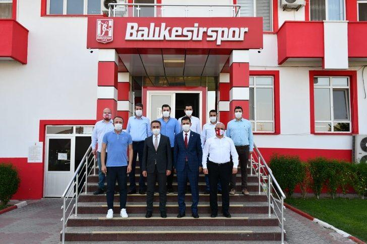 Gençlik ve Spor İl Müdürü Balıkesirspor’u ziyaret etti G2