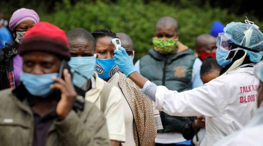Afrika'da 41 bin sağlık &ccedil;alışanı Covid-19'a yakalandı