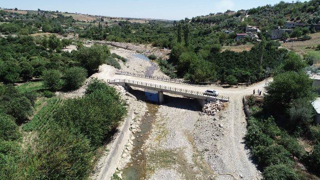 Kozan’da 7 yeni araç köprüsü yapıldı