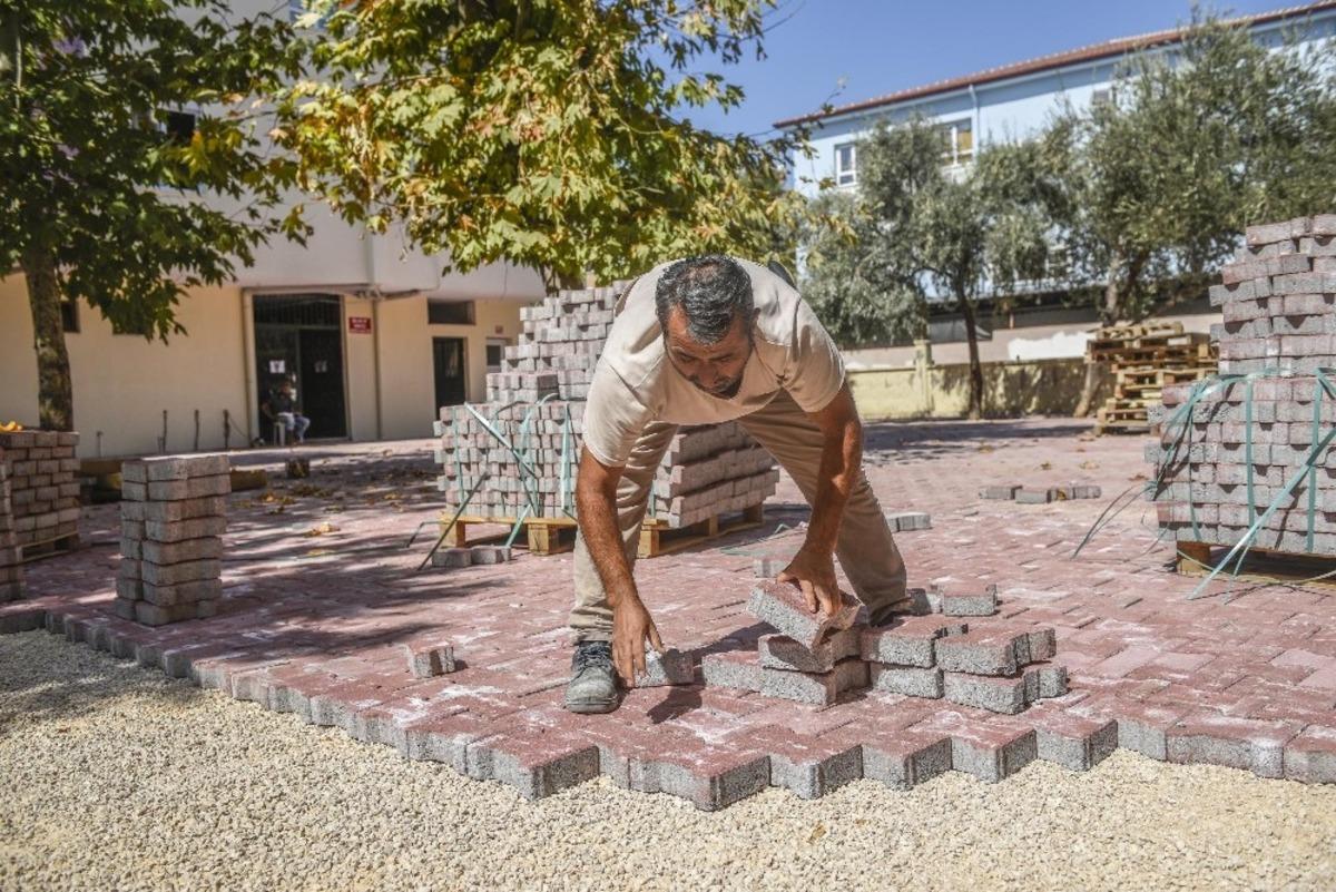 Kepez Belediyesi cami bakımlarını s&uuml;rd&uuml;rd&uuml;
