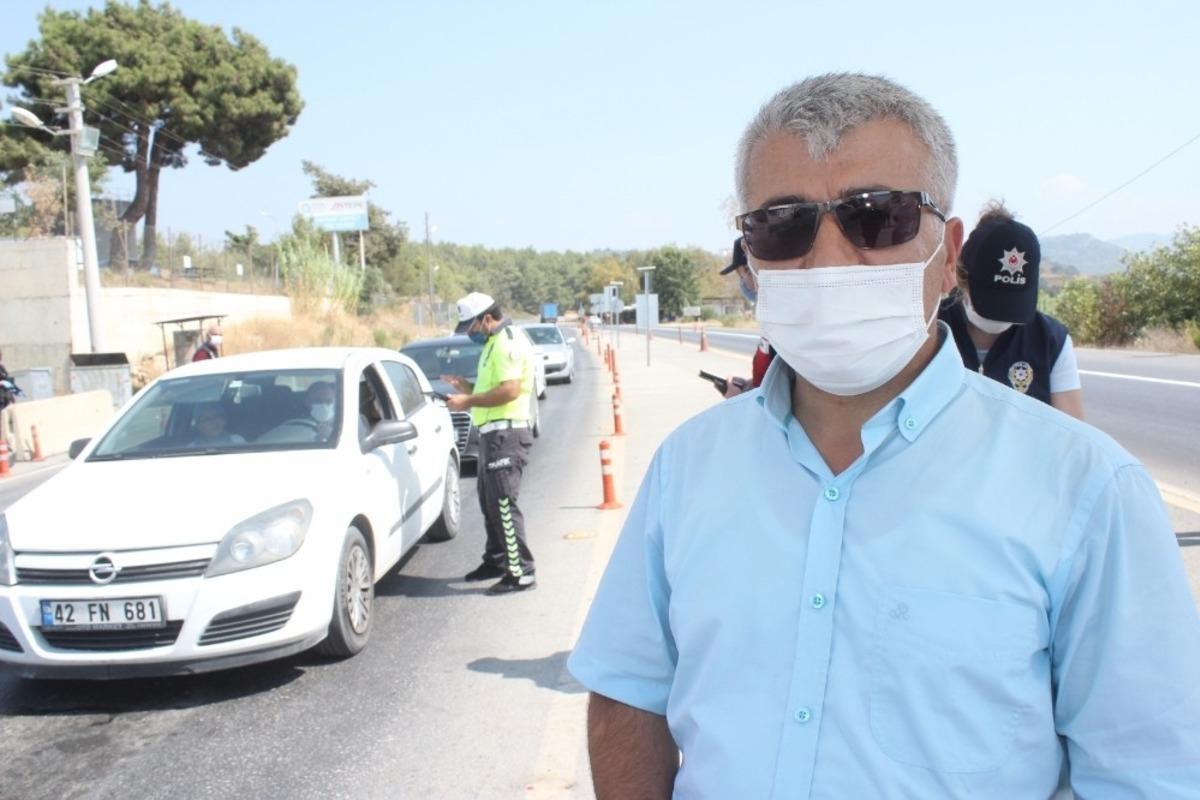 Manavgat Kaymakamı Yiğit&rsquo;ten, kontrol noktasında Korona vir&uuml;s denetimi