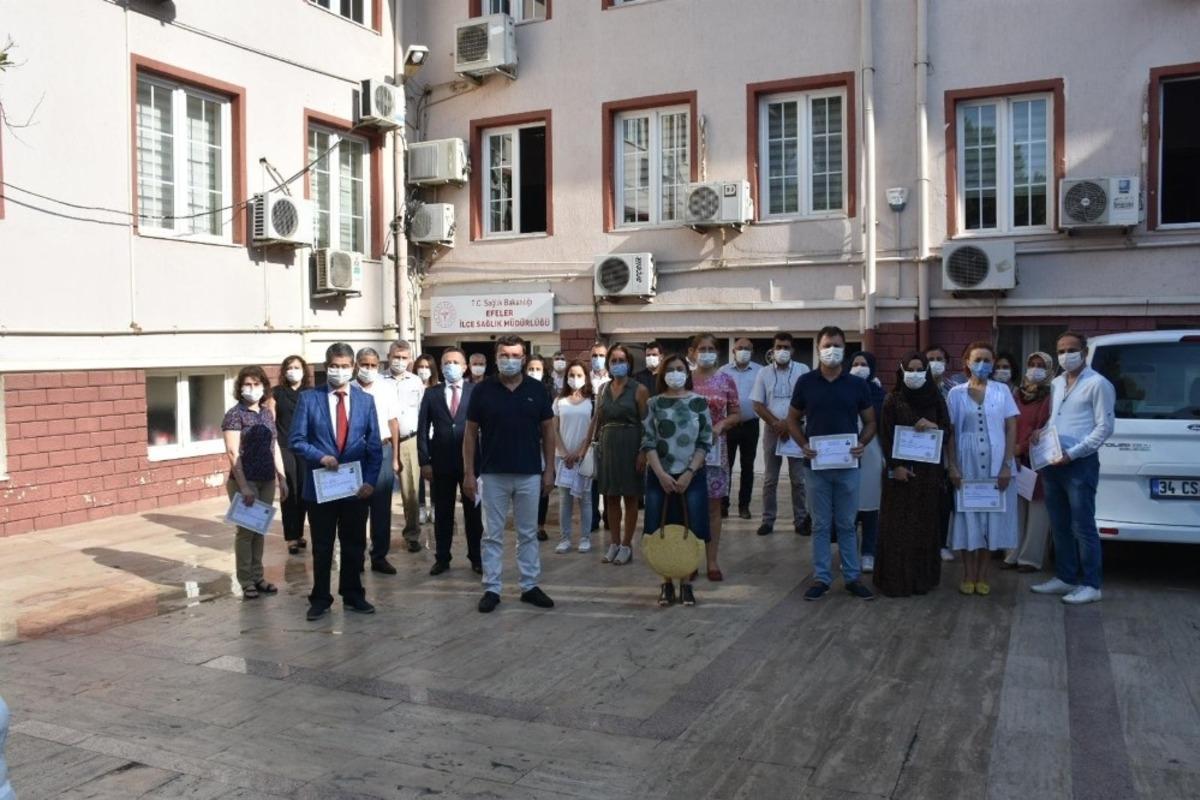 Kaymakam Şahin&rsquo;den filyasyon ekibine başarı belgesi