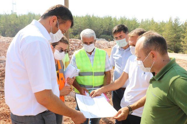 Başkan Ulutaş, hayvan bakımevi çalışmalarını inceledi