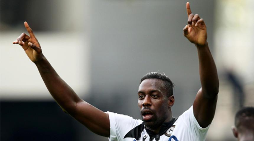 İtalyan basını Fenerbahçe'nin Okaka transferini açıkladı