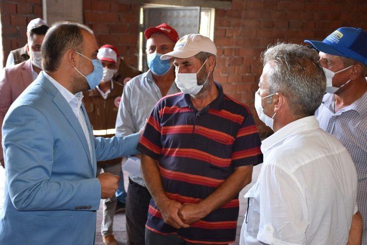 AK Parti’li Baybatur’dan CHP’li Özel’e üzüm yanıtı G4