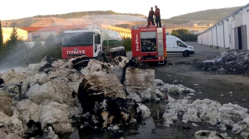 Tekstil fabrikasında yangın
