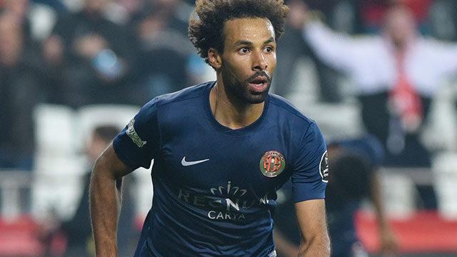 Fenerbahçe'den Beşiktaş'a Nazım Sangare çalımı