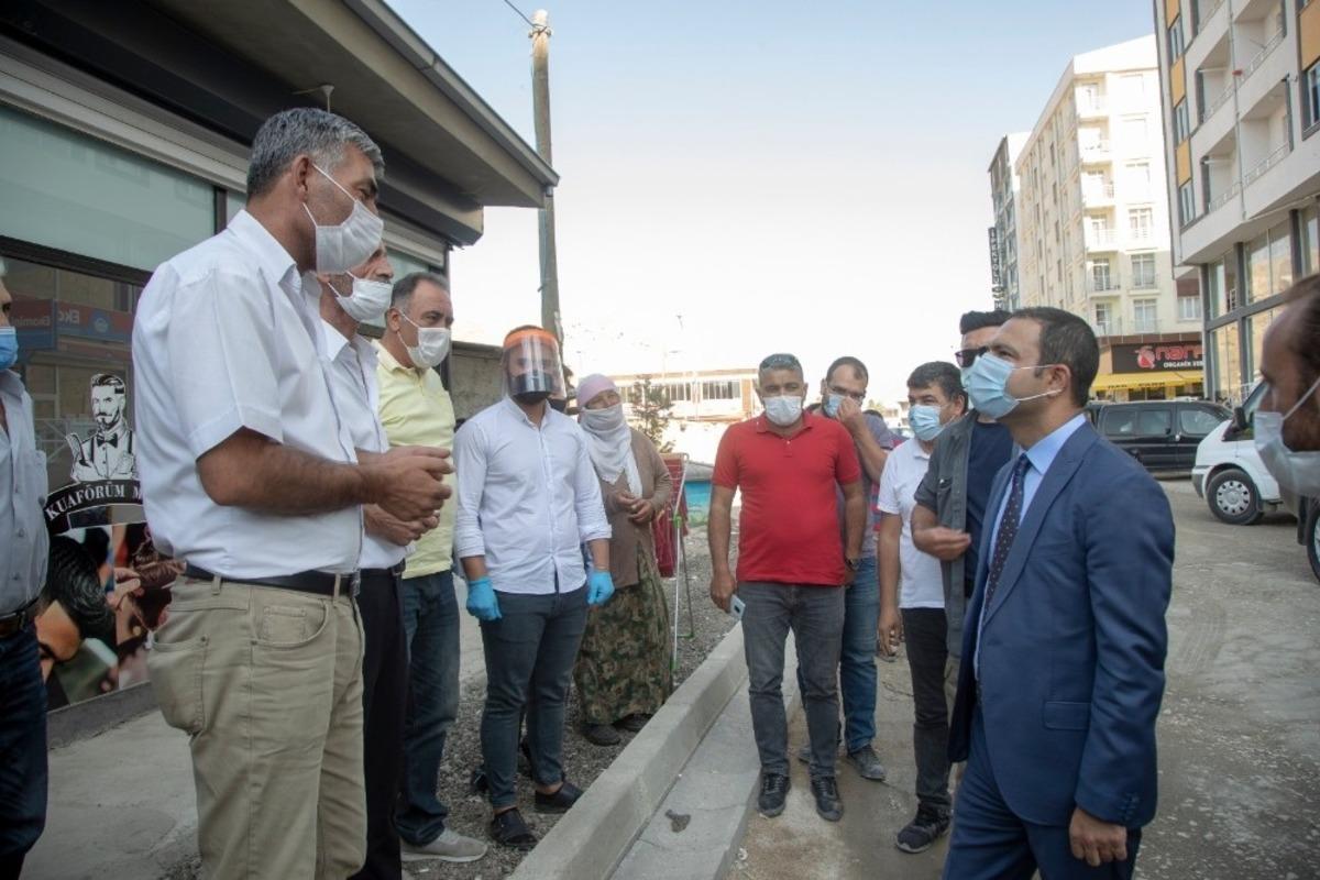 Kaymakam Aslan kent merkezindeki &ccedil;alışmaları yerinde inceledi