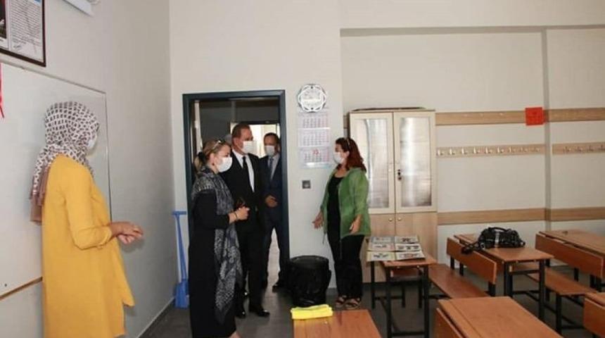 AB ve Dış İlişkiler Genel M&uuml;d&uuml;r&uuml; Burcu Eyisoy Dalkıran okullarda inceleme yaptı