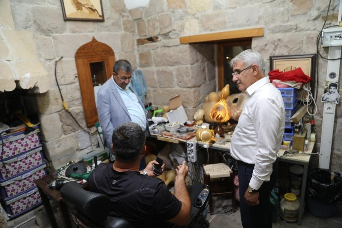 &Uuml;nl&uuml; Yazar Hayati İnan&ccedil;&rsquo;tan Battalgazi&rsquo;ye &ouml;vg&uuml;ler