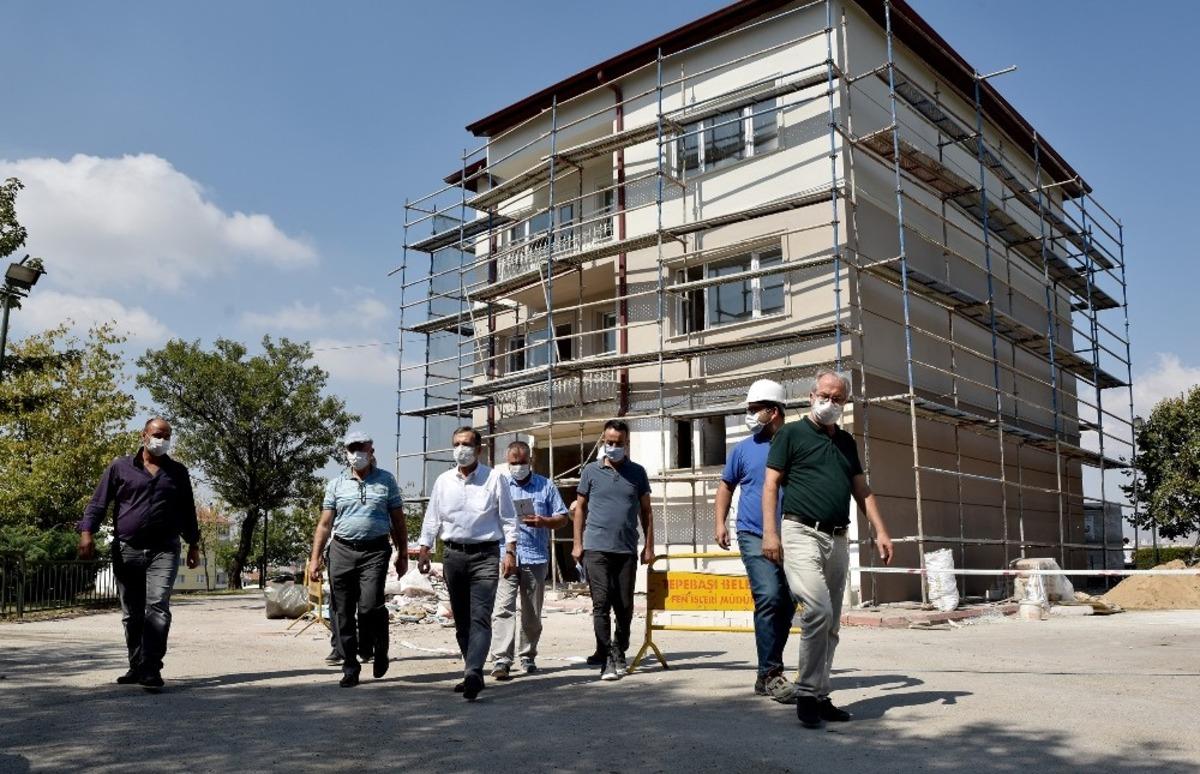 Başkan Ata&ccedil; yenilenen Batıkent Belde Evi&rsquo;ni inceledi