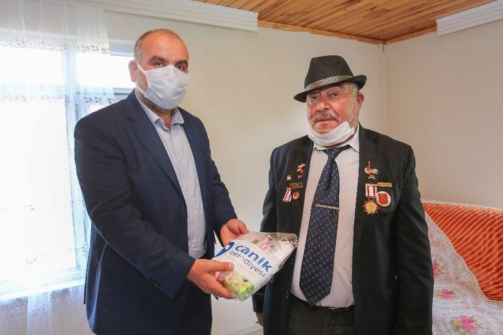 Başkan Sandıkçı gazileri unutmadı G4