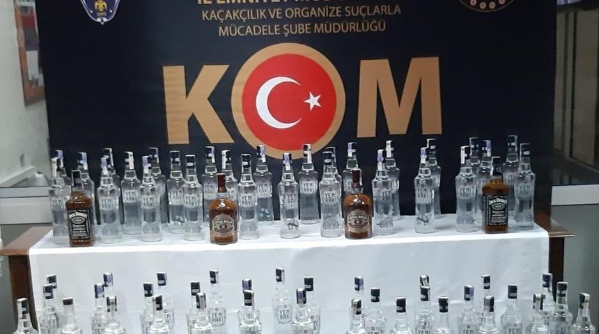 Yolcu otobüsünde 65 şişe kaçak içki şişesi yakalandı