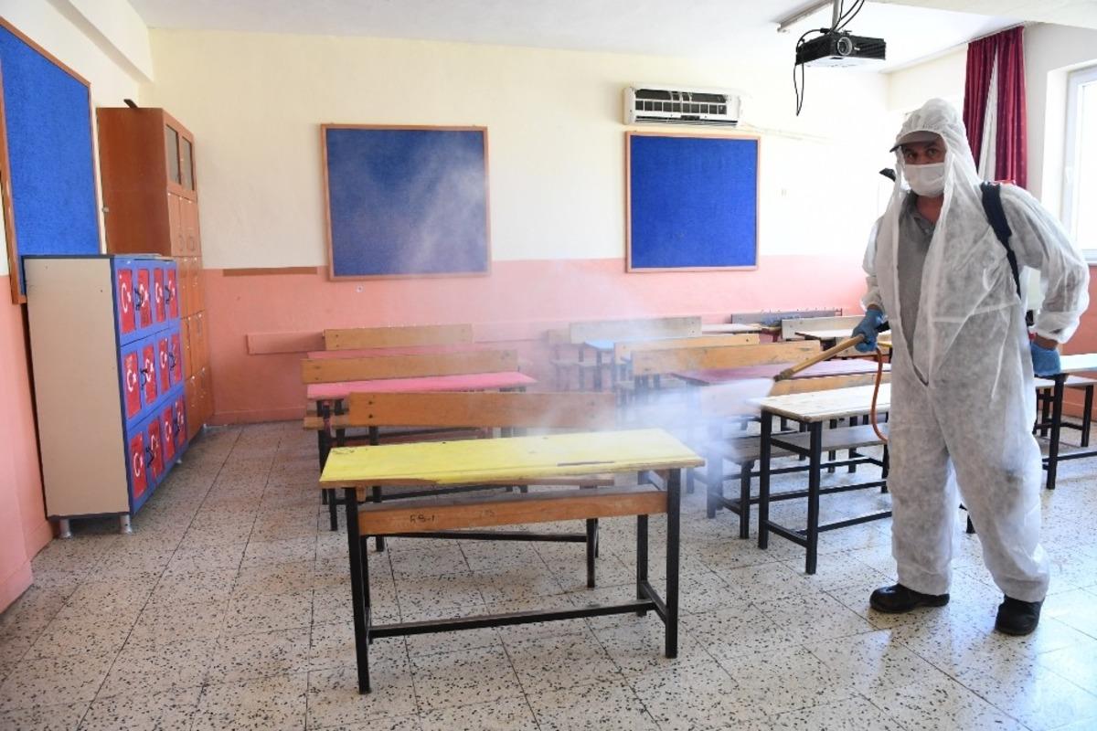 Konyaaltı Belediyesi&rsquo;nden okullara dezenfekte seferberliği