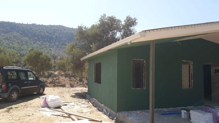 Patronunun parasını çalmaya çalıştı G2