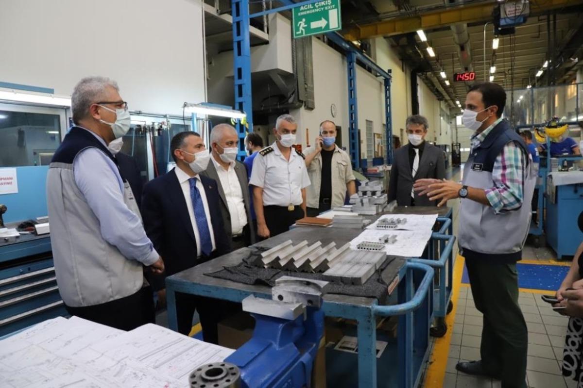 Vali Atay, Standard Profil&rsquo;i ziyaret etti