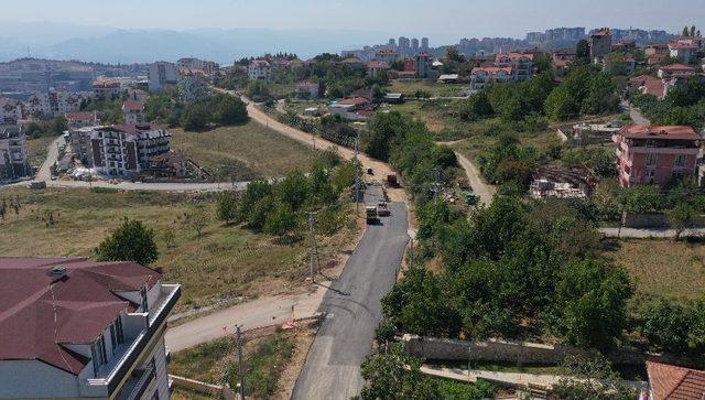 BÜyükşehir yol yapım çalışmalarını sürdürüyor