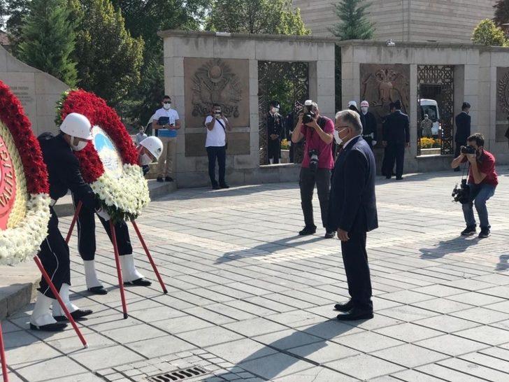 Vali Günaydın: “Şehit ve Gazilerimizin mirasına daha çok sahip çıkmalıyız” G4