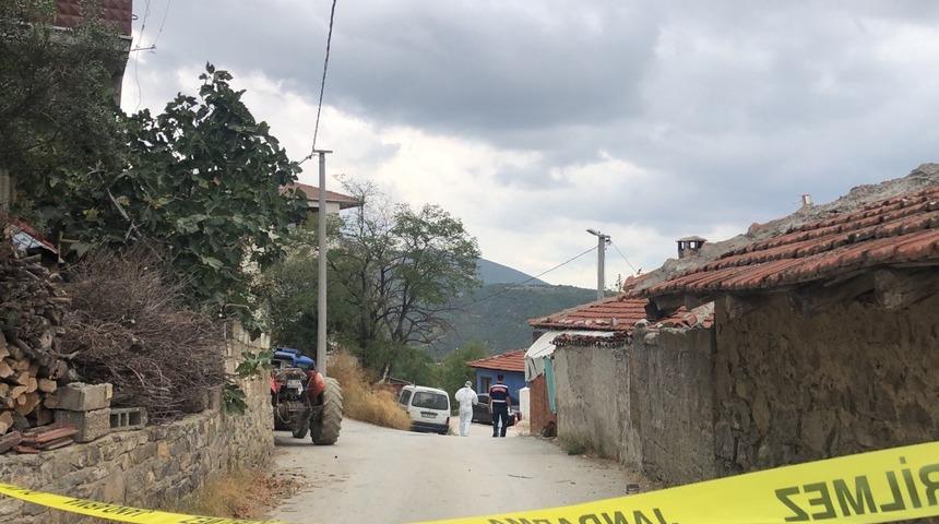 Bursa'da korkun&ccedil; olay! Anne babasını odaya kilitleyen kardeşini &ouml;ld&uuml;rd&uuml;