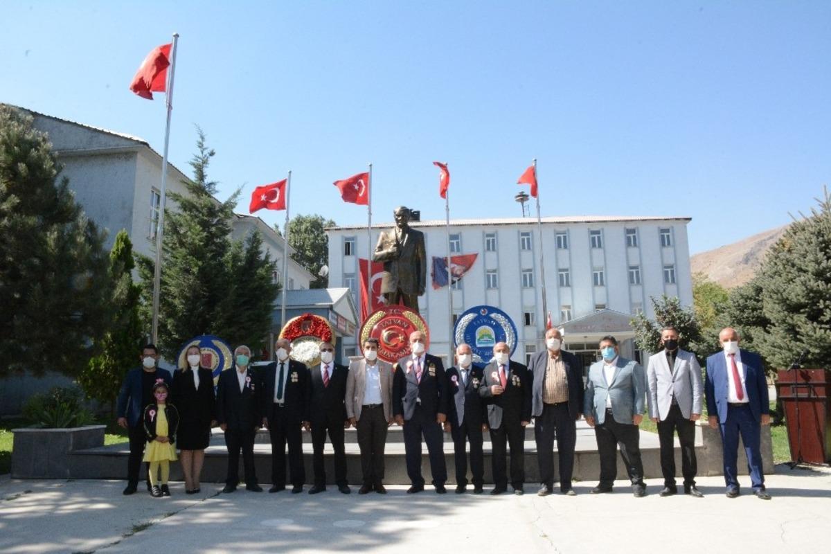 Tatvan&rsquo;da "Gazileri anma g&uuml;n&uuml;" programı d&uuml;zenlendi