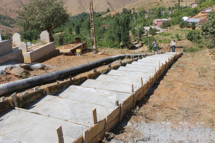 Bitlis Belediyesi merdivenleri yeniliyor G5