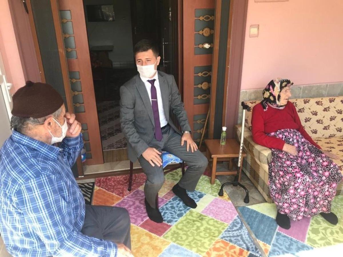 Kaymakam Onay şehit ailelerini ziyaret etti