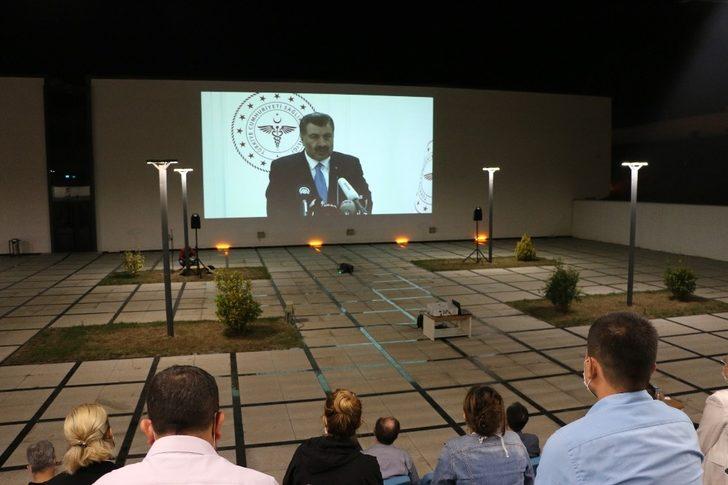 Sağlıkçıların korona virüs ile mücadelesi belgesel oldu G2