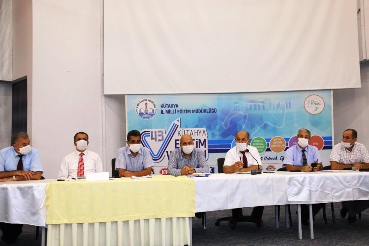 K&uuml;tahya&rsquo;da Eğitim B&ouml;lgesi M&uuml;d&uuml;rler Kurulu toplantıları