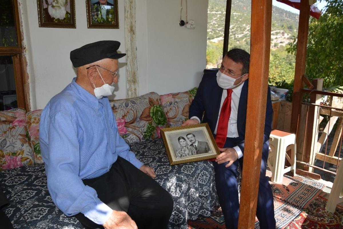 93 yaşındaki Kore gazisine s&uuml;rpriz ziyaret