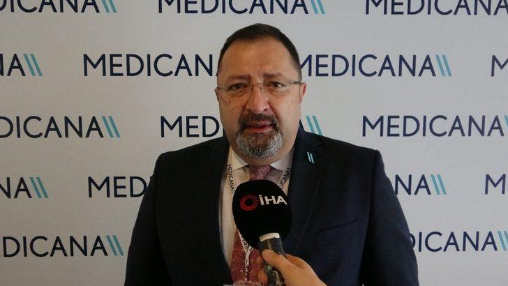 Canlı cerrahi eşliğinde interaktif oturum G3