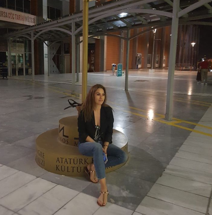 Kırmızı Oda Meliha'sı Evrim Alasya paylaşımlarıyla dikkat çekiyor G4