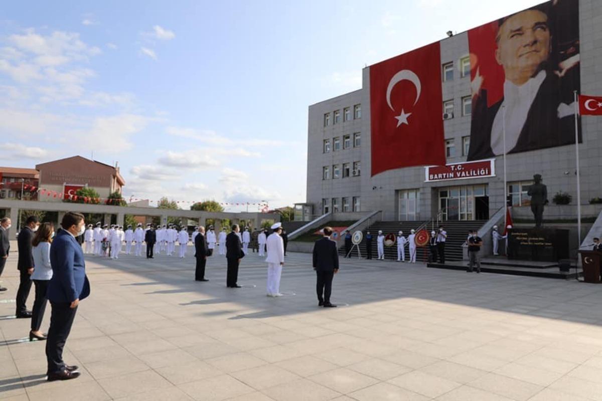 Gaziler G&uuml;n&uuml; t&ouml;renle kutlandı