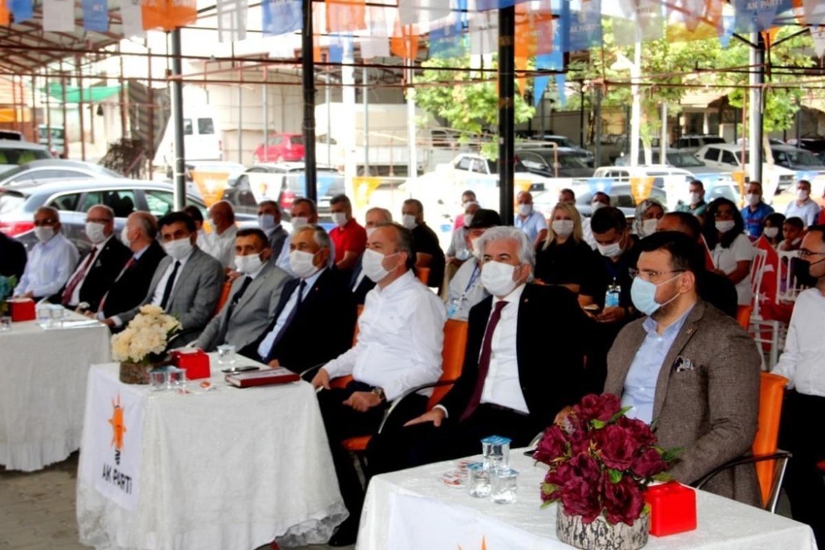 Sarıg&ouml;l AK Parti&rsquo;de yeni başkan Nihat Demirci oldu