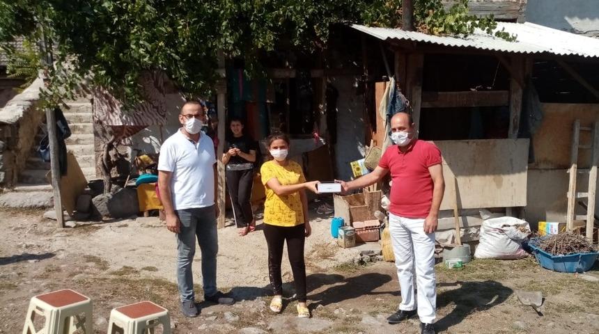 K&ouml;y okulu &ouml;ğretmenlerinden &ldquo;Sınıf Tam &Ouml;ğretmenim&rdquo; projesine destek