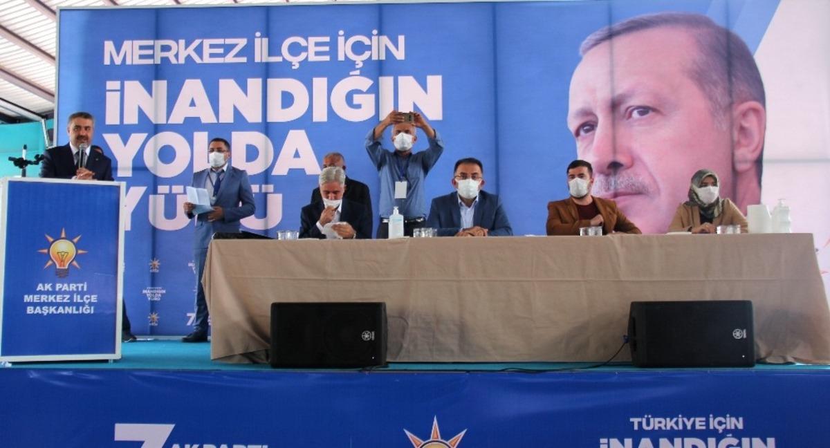 Merkez İl&ccedil;e Başkanı Alkayış g&uuml;ven tazeledi