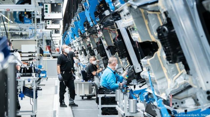 Alman taşıt tedarikçileri on binlerce işçi çıkaracak
