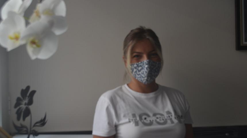 Koronavir&uuml;s testine 'pozitif' dediler ama... Hastane hatası y&uuml;z&uuml;nden karantinadan &ccedil;ıkamıyor