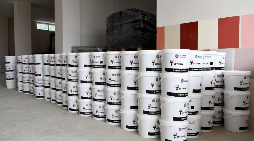 Seyhan Belediyesinden eğitime "boya" katkısı