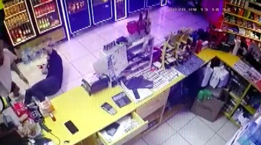 Arkadaşına silahla şaka yaptı! Sonu k&ouml;t&uuml; bitti