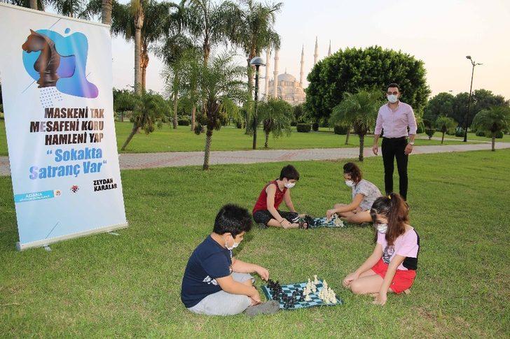 Sokakta satranç var G3