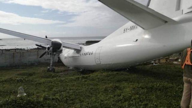 Mogadişu’da kargo uçağı pistten çıktı: 3 yaralı