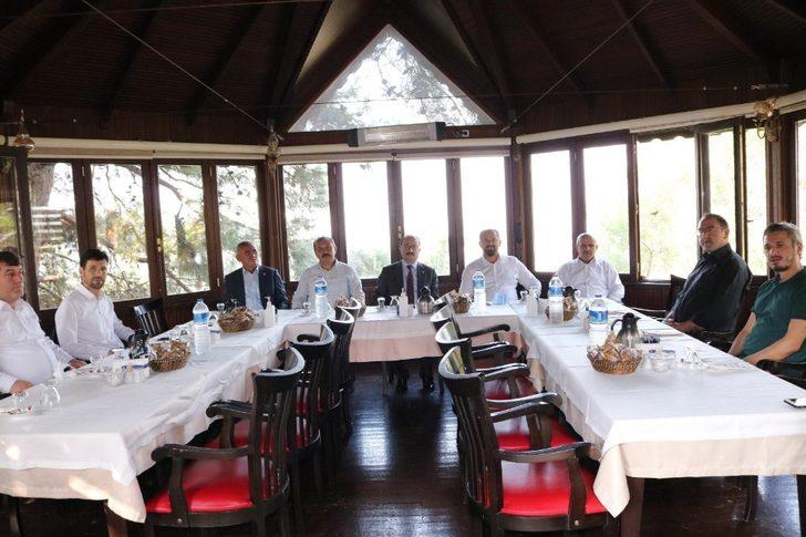 Vekil Mesten dağ yollarında incelemelerde bulundu G3