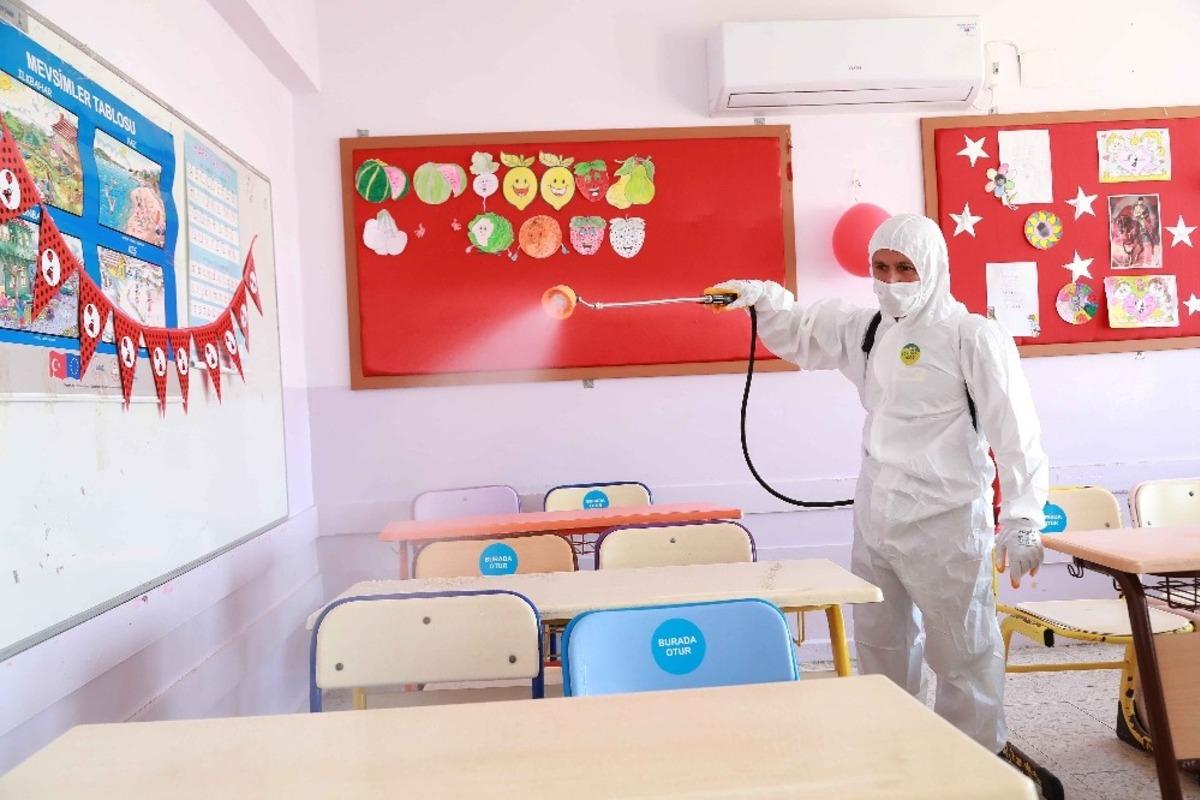 Bayraklı&rsquo;da okullar eğitime hazır