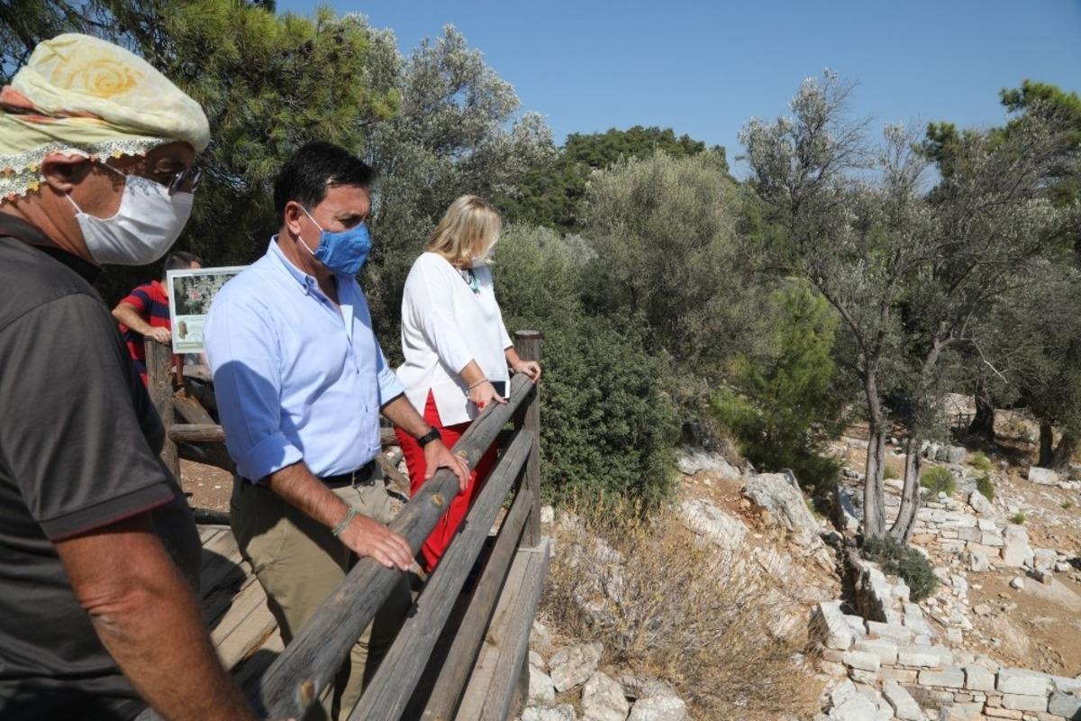 Başkan Aras&rsquo;tan Pedasa Antik Kenti&rsquo;ne ziyaret