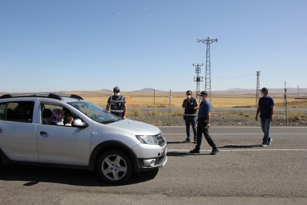 Kars Emniyet M&uuml;d&uuml;r&uuml; Sağdı&ccedil;, uygulama yaptı