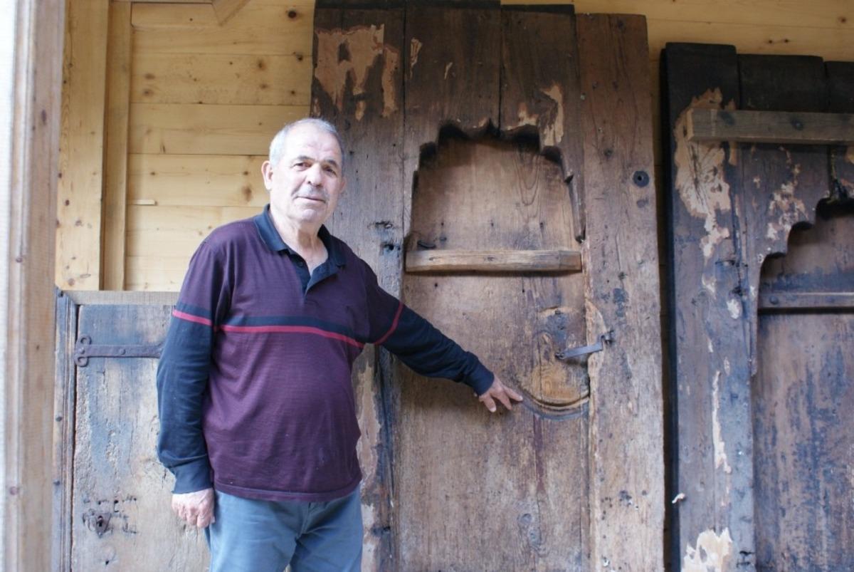 Uzung&ouml;l&rsquo;de bulunan Dursun Ali İnan m&uuml;zesi sıra dışı yapısıyla turistlerin ilgi odağı oldu