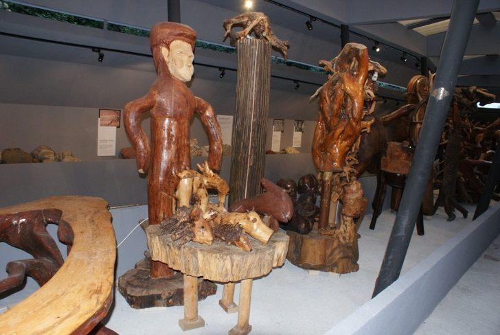 Uzungöl’de bulunan Dursun Ali İnan müzesi sıra dışı yapısıyla turistlerin ilgi odağı oldu G2