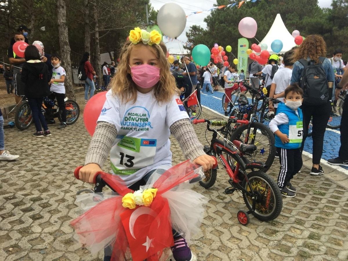 Sultangazi&rsquo;de pedallar sağlıklı yaşam i&ccedil;in &ccedil;evrildi