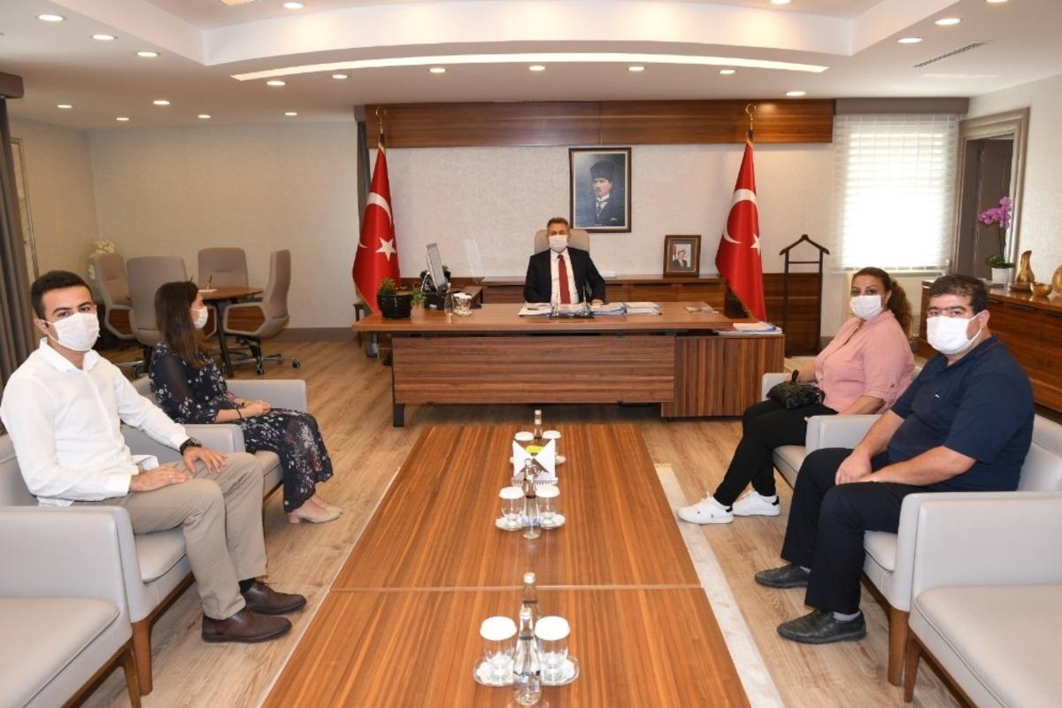 Vali Elban, şehit aileleriyle bir araya geldi